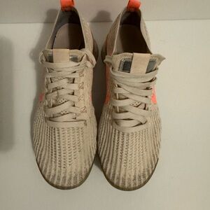 Nike Air VaporMax Women's Running size 8.5 cream/pink